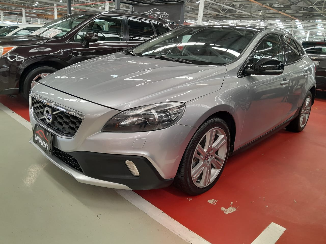 Volvo V40 Evolution 2014
